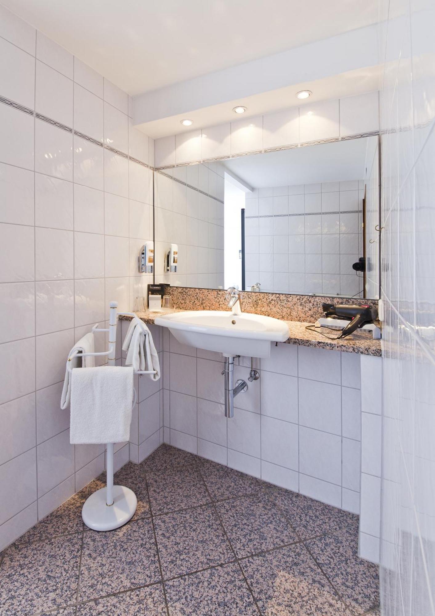 Hotel Romantik Johanniter-kreuz 4*